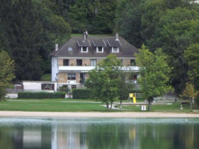 Hotel Restaurant La Chaumiere du Lac